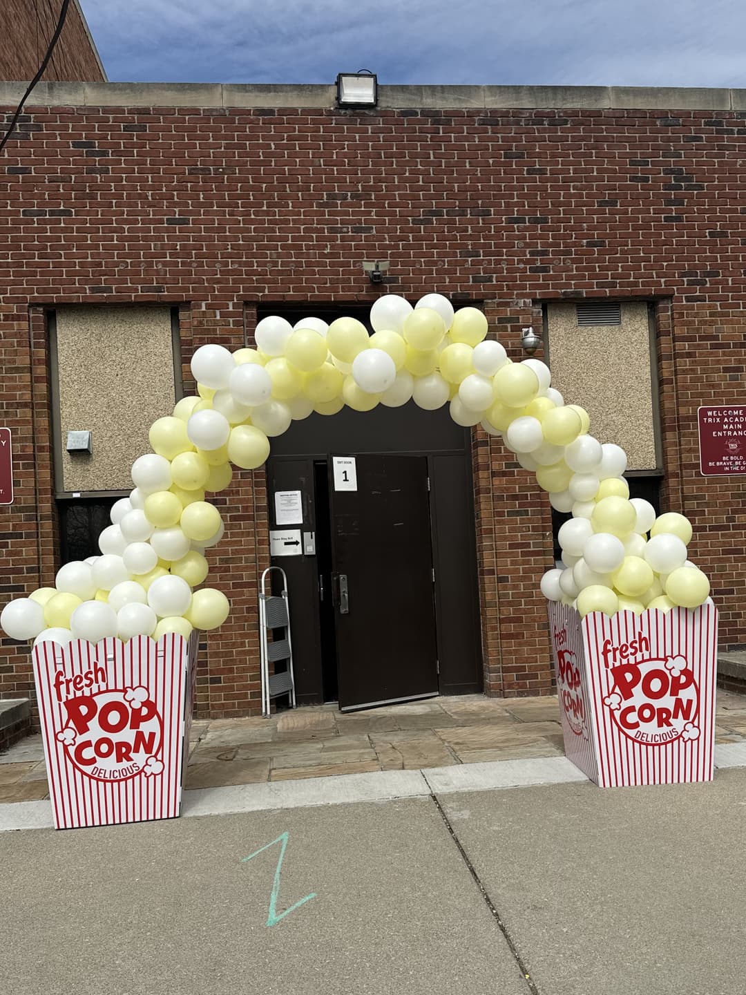 Examples of work by Bella Backdrops and Props